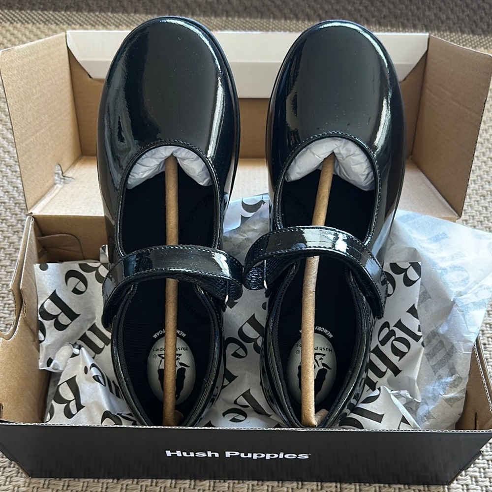 NWT:  Hush Puppies Shiny Black Kids Dress Shoes (Lexi)